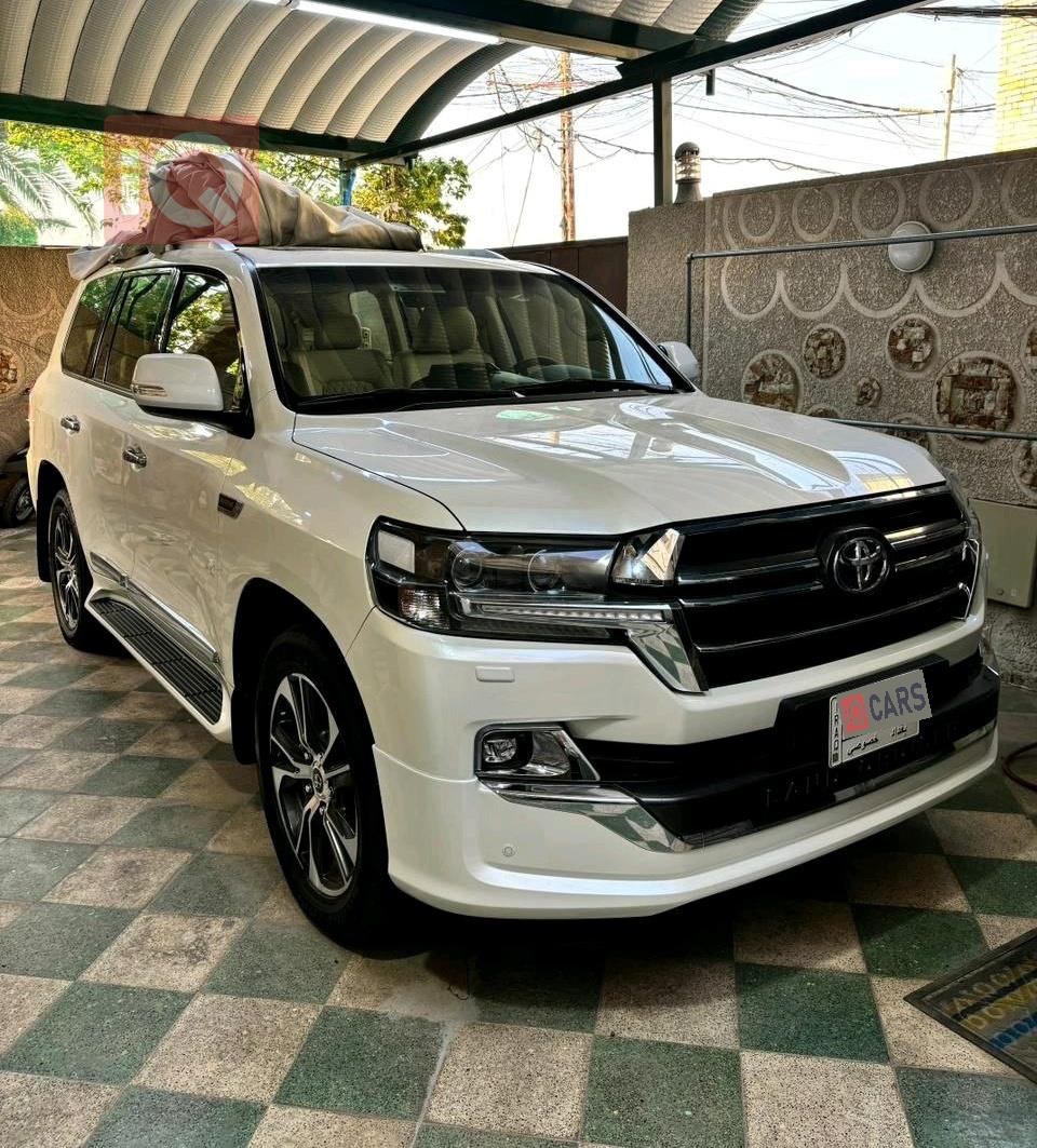 تويوتا لاندكروزر